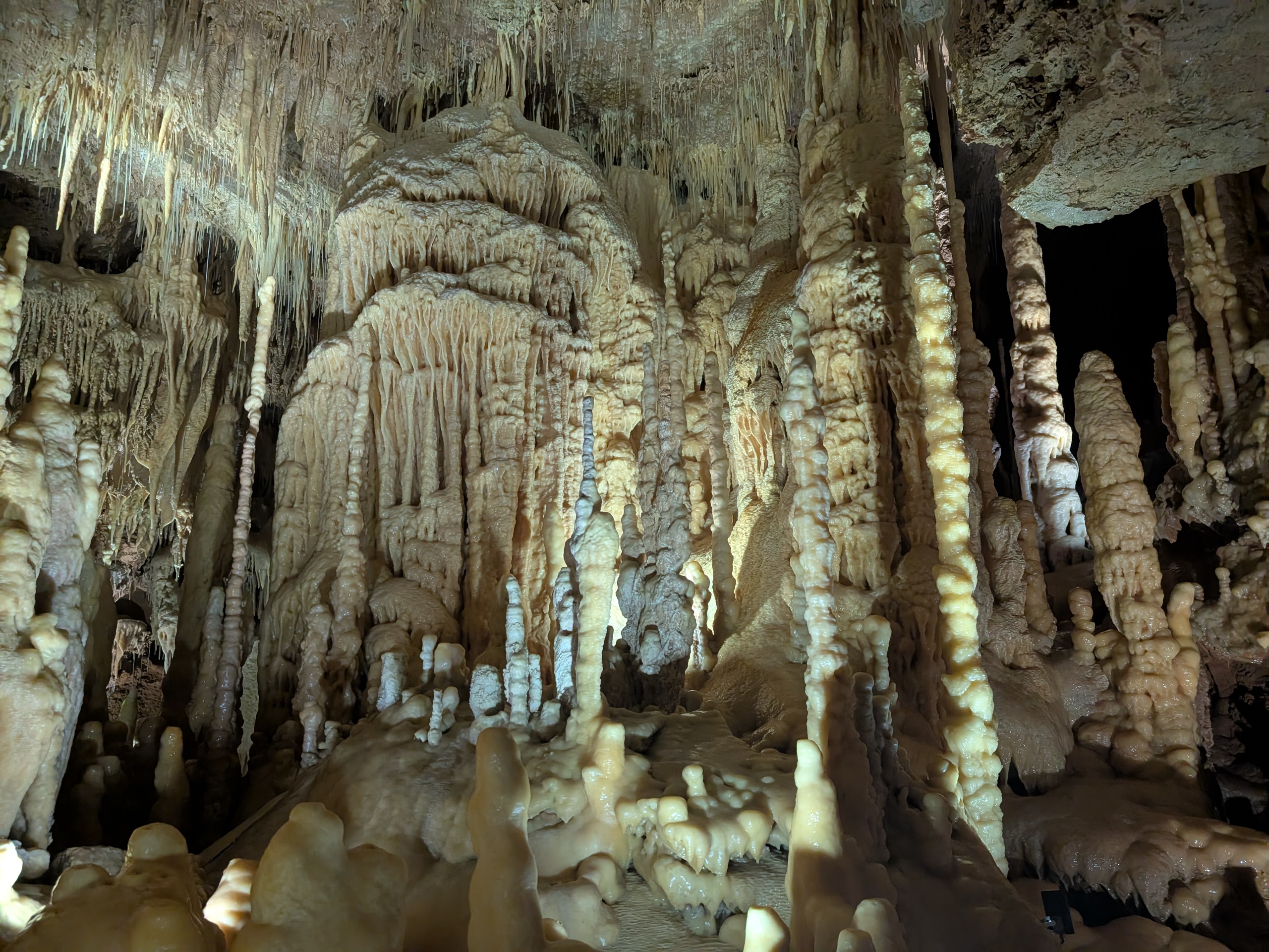 Natural Bridge Caverns